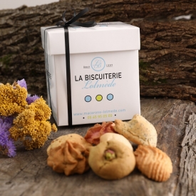 LA BOÎTE DE 500GR DE MACARONS ASSORTIS  - La Biscuiterie Lolmede