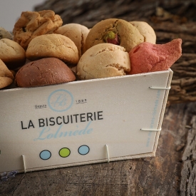 LA CAGETTE DE 500GR DE MACARONS ASSORTIS - La Biscuiterie Lolmede