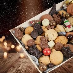 LA  GRANDE CAGETTE DE MACARONS ET CHOCOLATS DE NOEL - La Biscuiterie Lolmede