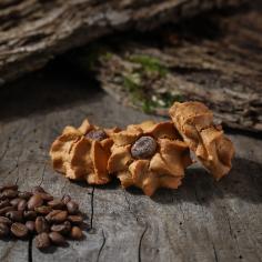 MACARON CAFE - La Biscuiterie Lolmede